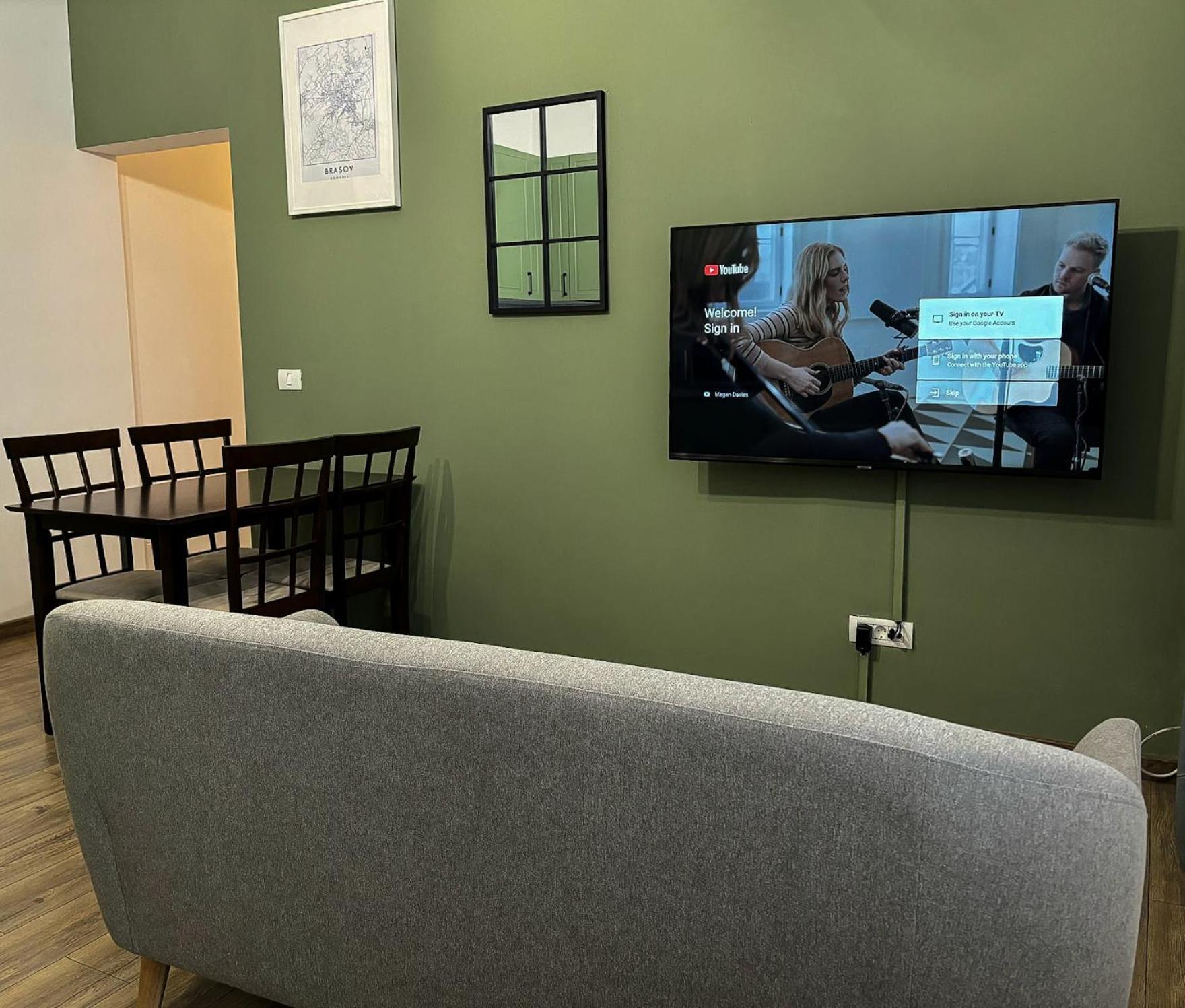 Hirooms Brasov Luaran gambar