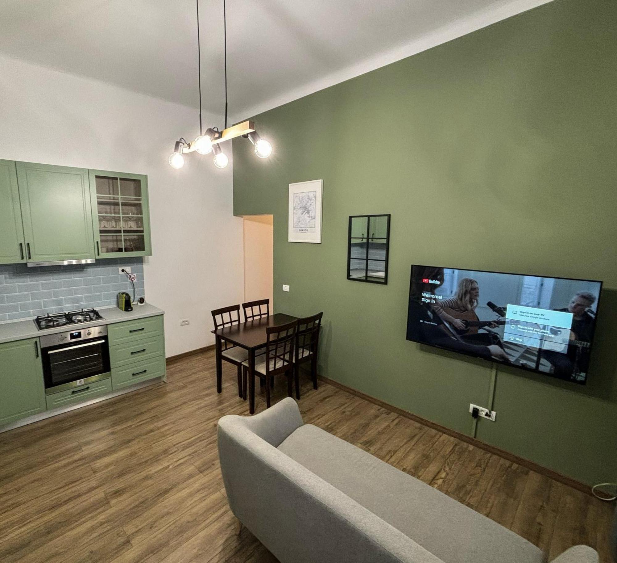 Hirooms Brasov Luaran gambar